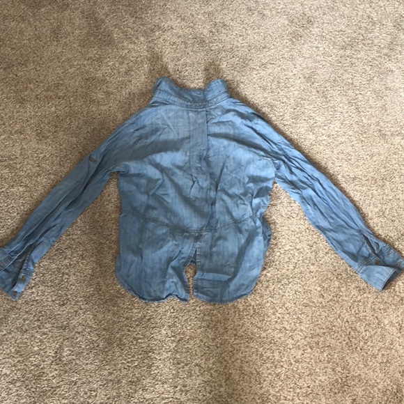 📦 🚚 EVERYTHING MUST GO! Anthro/Cloth & Stone Chambray Top | Sz S - Picture 5 of 6